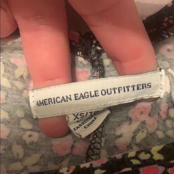 Short floral dress with open back - Picture 3 of 3